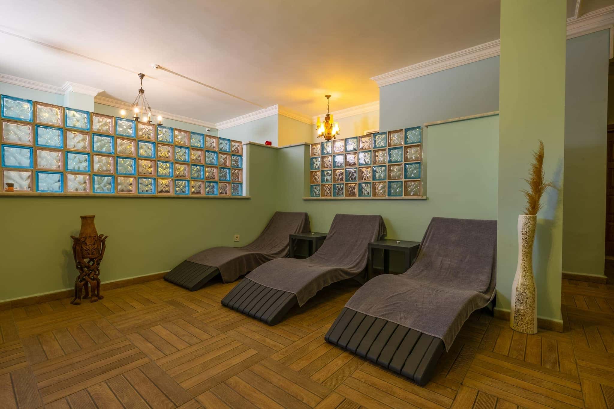 Sarıtaş Hotel SPA — geleneksel Türk hamamı, sauna ve masaj üniteleri