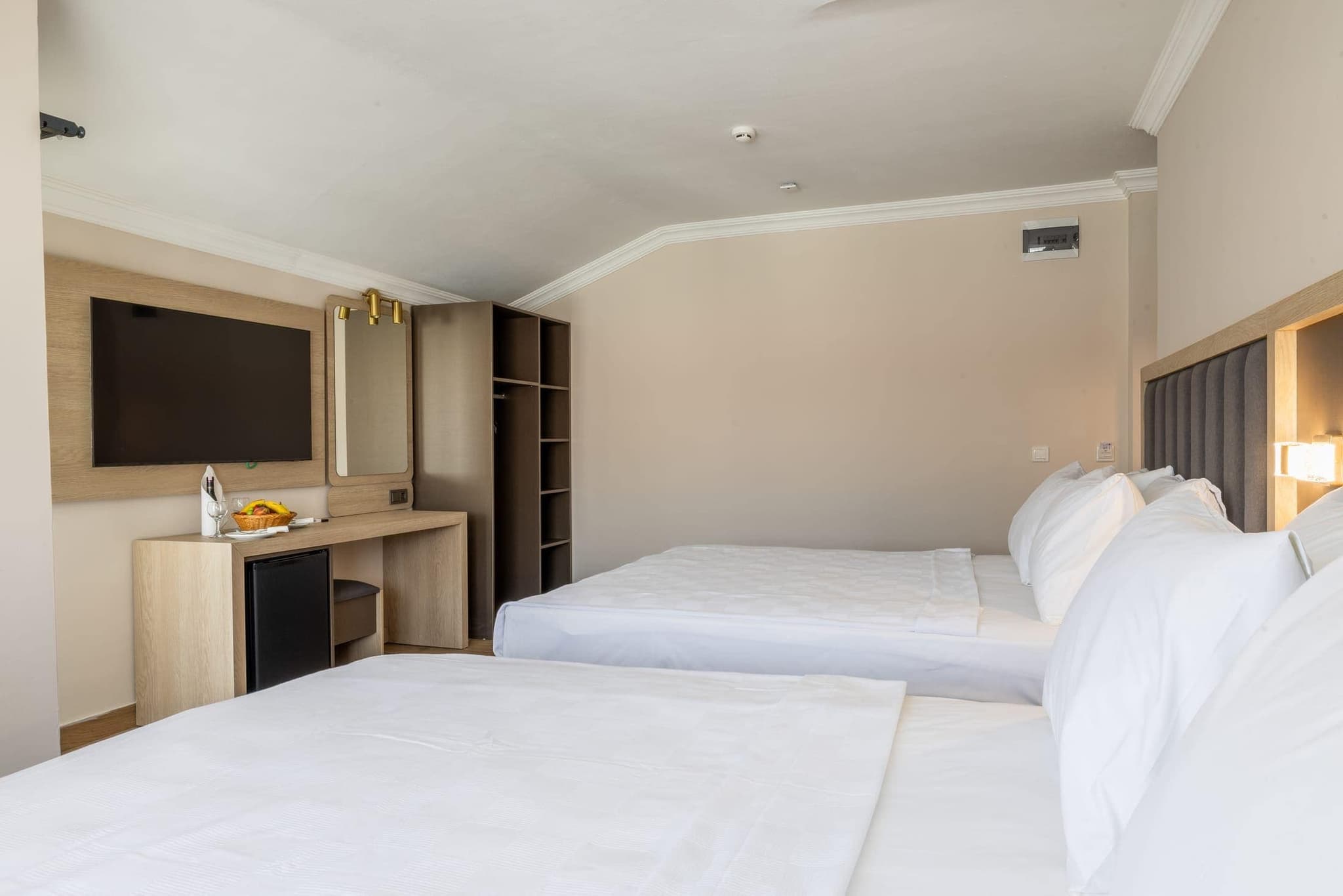 Sarıtaş Hotel konforlu konaklama odası, balkonlu — Alanya